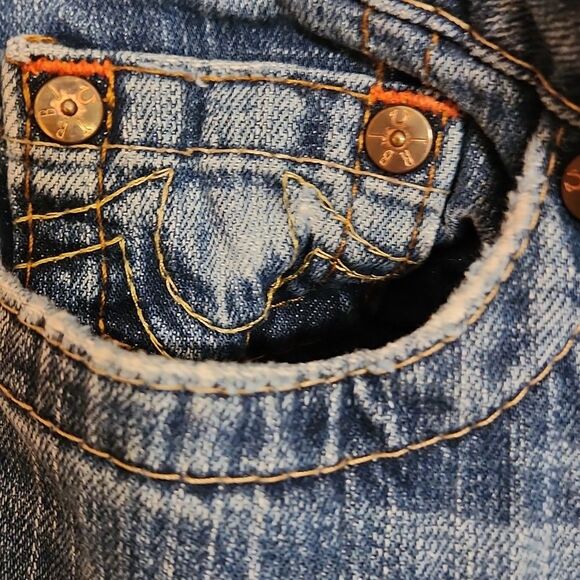 True Religion Women's "Bobby" Flare Leg Jeans Distressed Style Size 30 - Picture 5 of 14